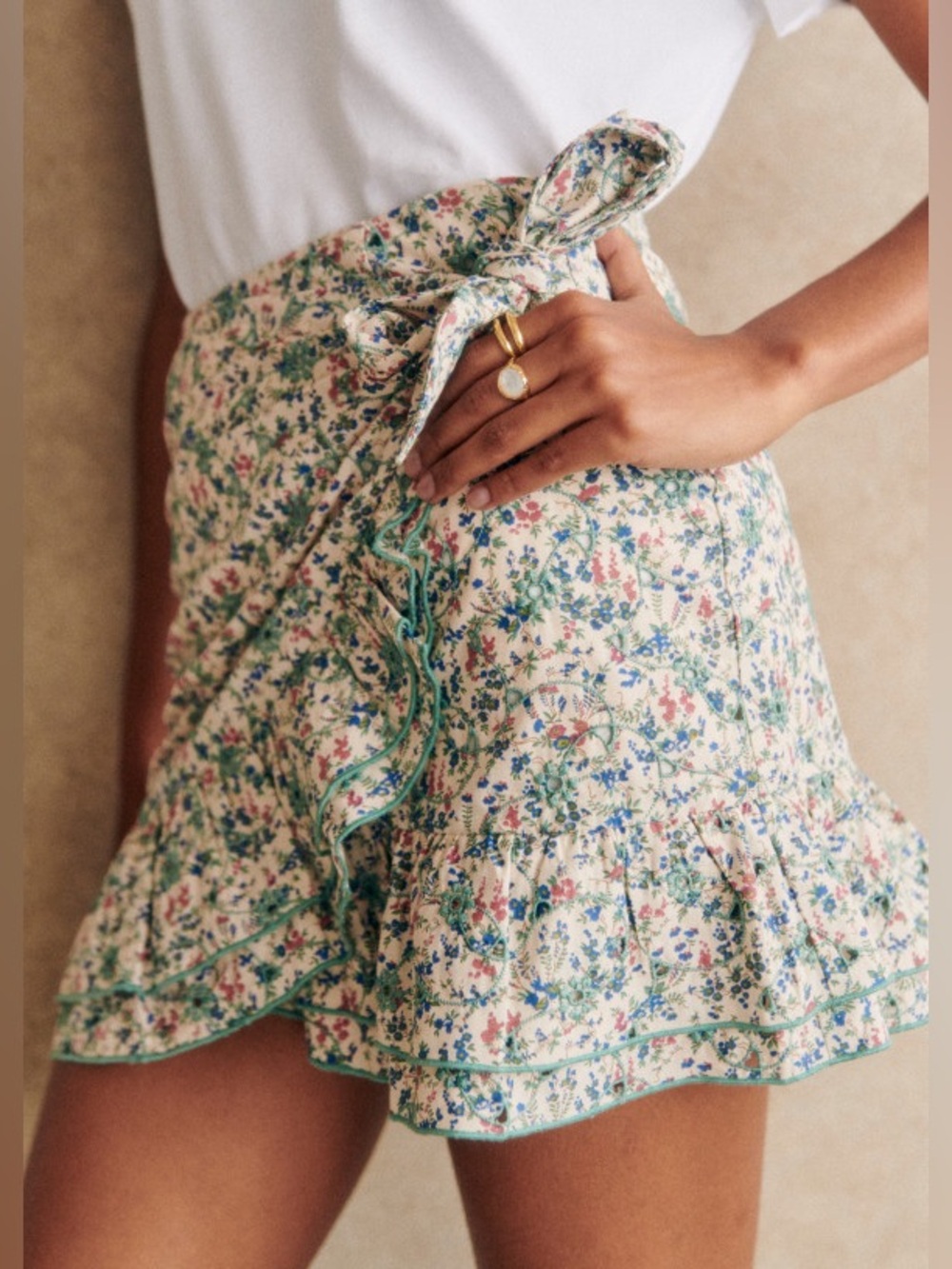 sezane Come Skirt - Picture 4 of 9
